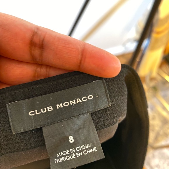 Like new Club Monaco mini skirt - Picture 3 of 5